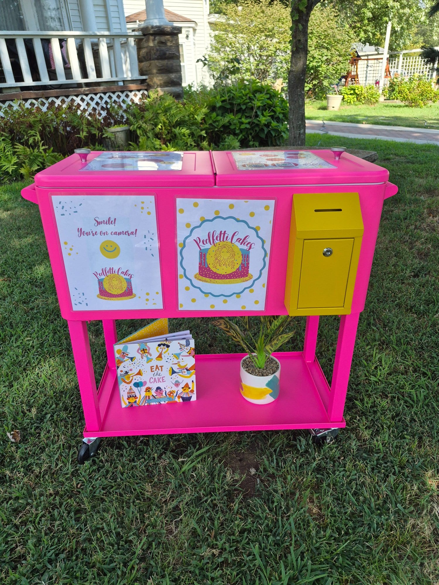 Redfetti Cake Cart
